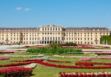 Schonbrunn Palace Gardens, Vienna Schonbrunn Palace Gardens, Vienna